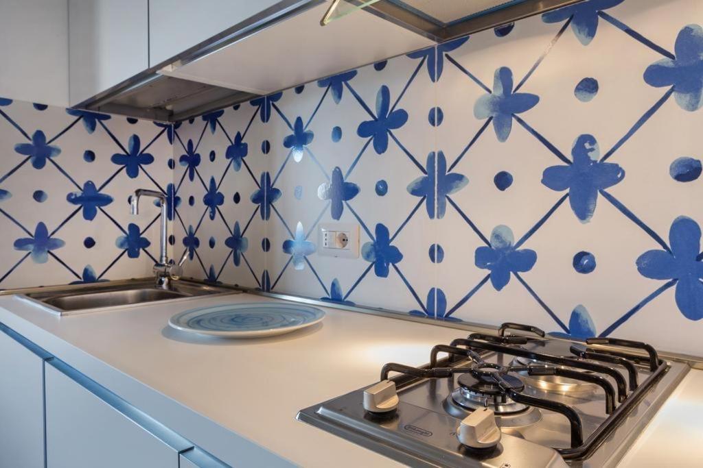 Casablu, Un Delizioso Bilocale Sulla Baia Di Naxos Apartment Giardini Naxos Bagian luar foto